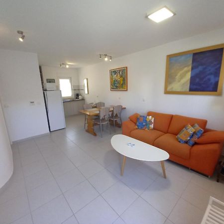 Apartment Ariela ロヴィニ エクステリア 写真